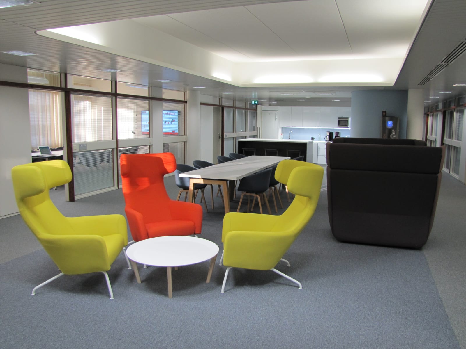 Break area beside the meeting room